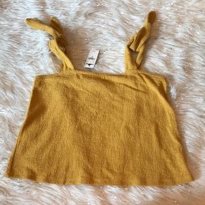 Crop Mustard Top